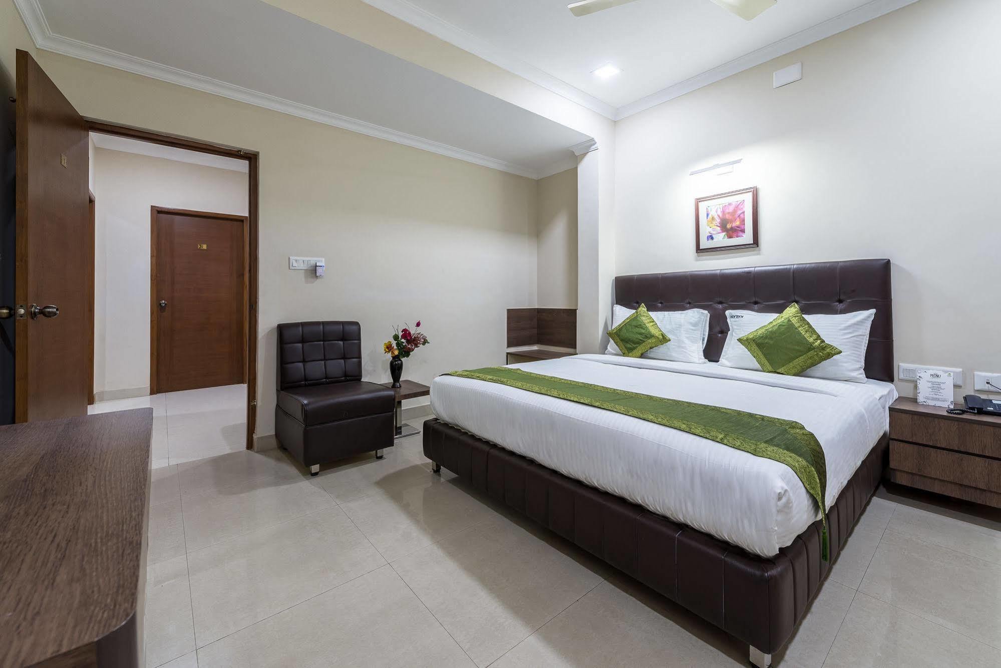 Hotel Mount Kailash Suites Chennai Eksteriør billede